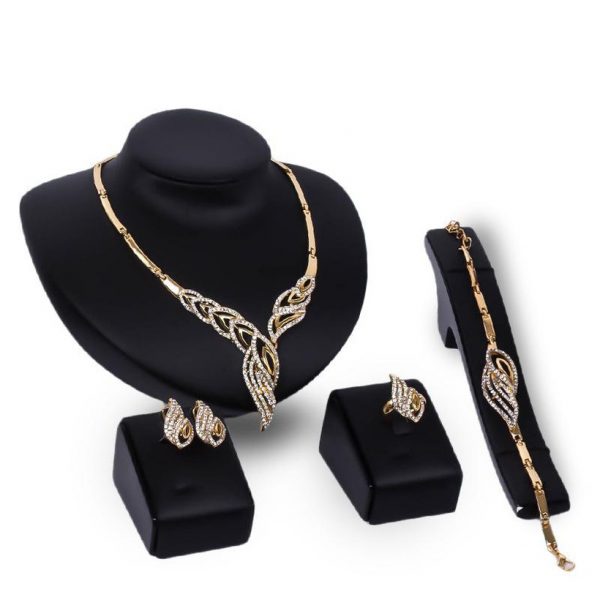 Elegante Conjunto De Joyas